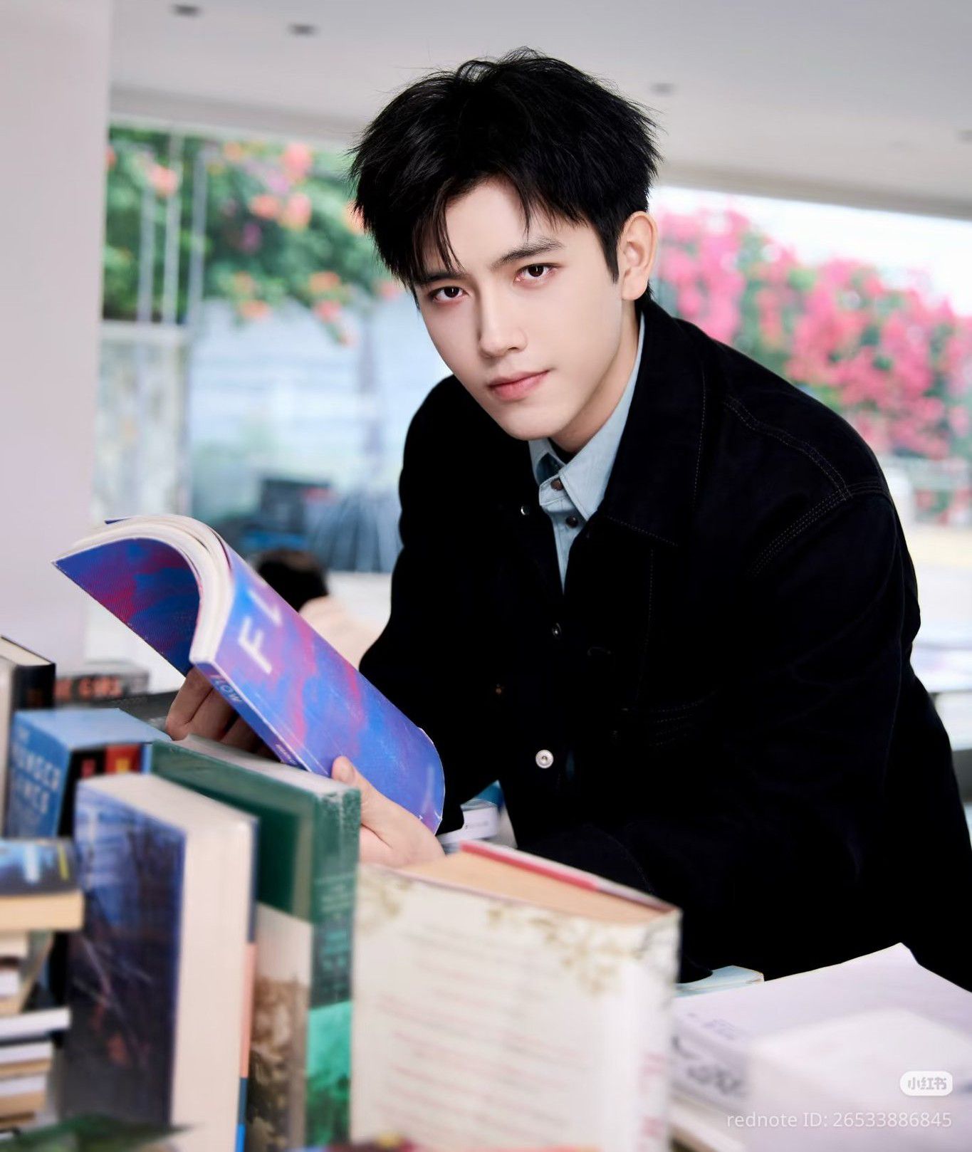 Behind-the-scenes cut of Arthur Chen