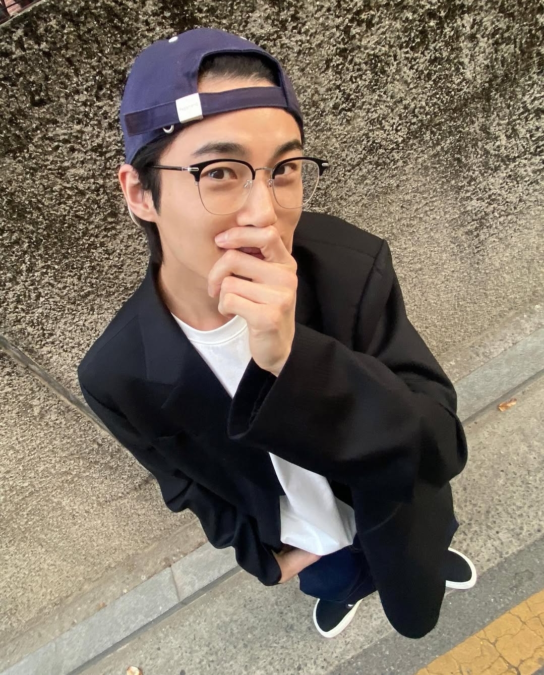 Behind-the-scenes cut of Byeon Wooseok