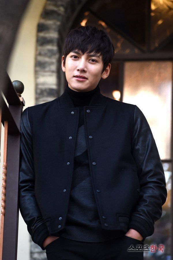 지창욱의 최신 사진