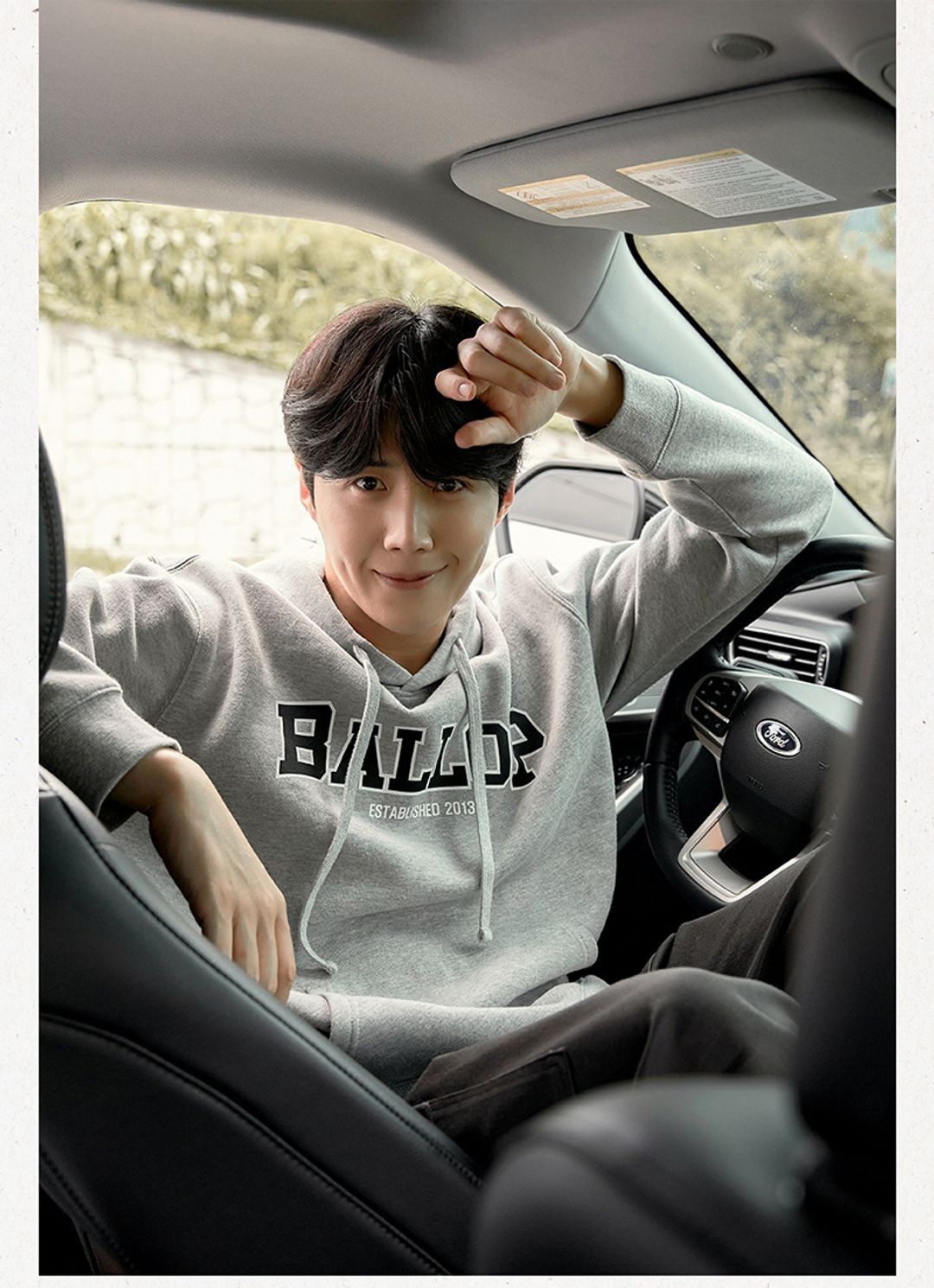 Behind-the-scenes cut of Kim Seonho