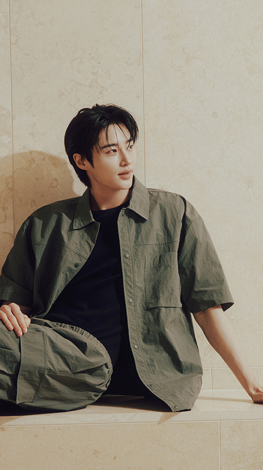 Behind-the-scenes cut of Byeon Wooseok