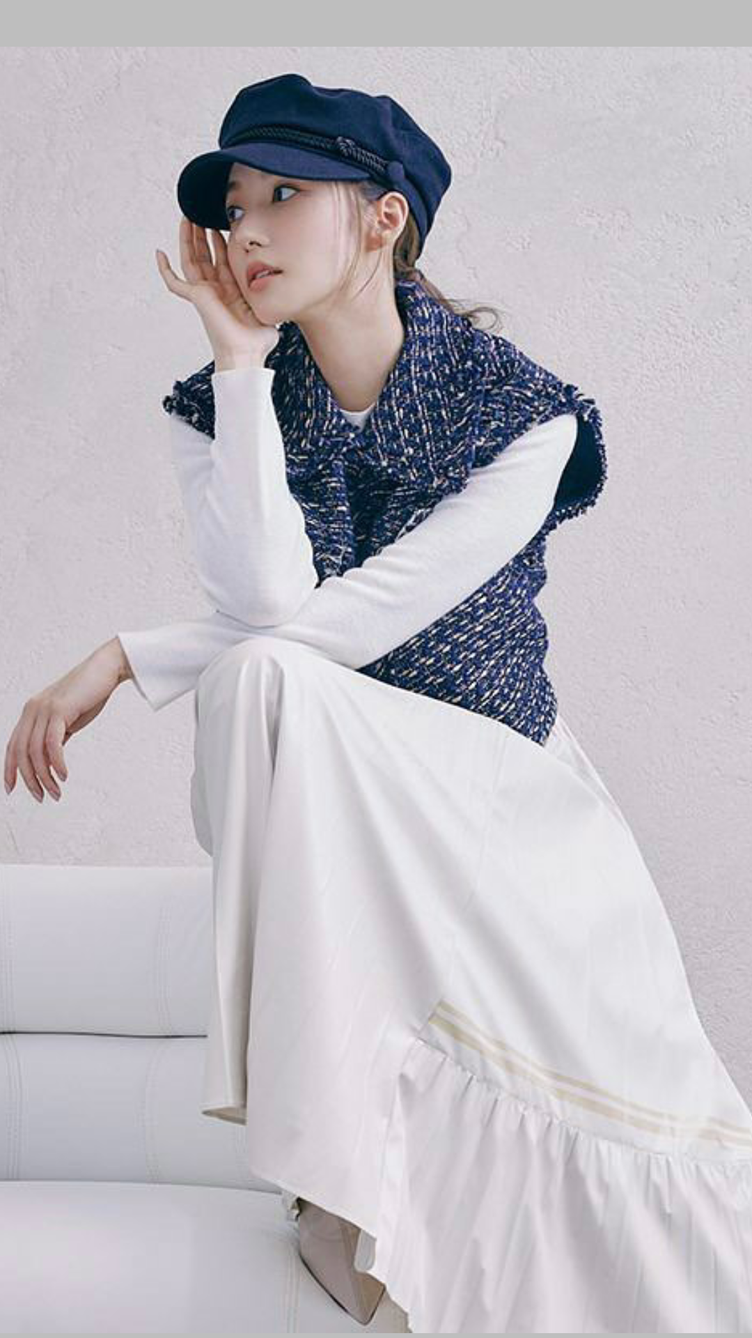 Behind-the-scenes cut of Park Minyoung