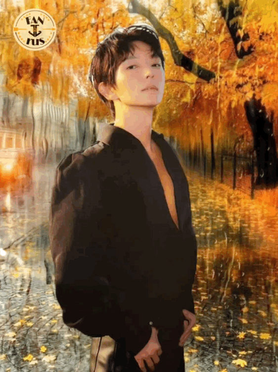 A moment captured by a fan of Lee Joongi