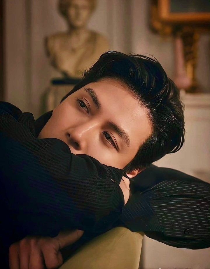 粉絲拍下的池昌旭瞬間