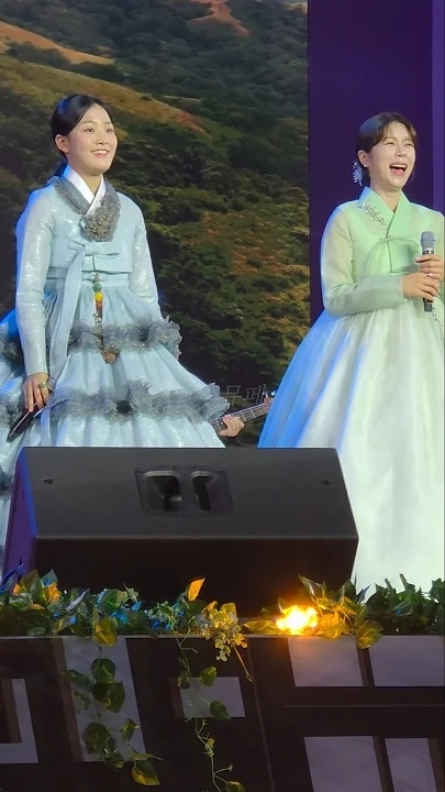 A moment captured by a fan of Yang Jieun