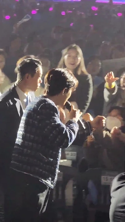 Behind-the-scenes cut of Lim Youngwoong