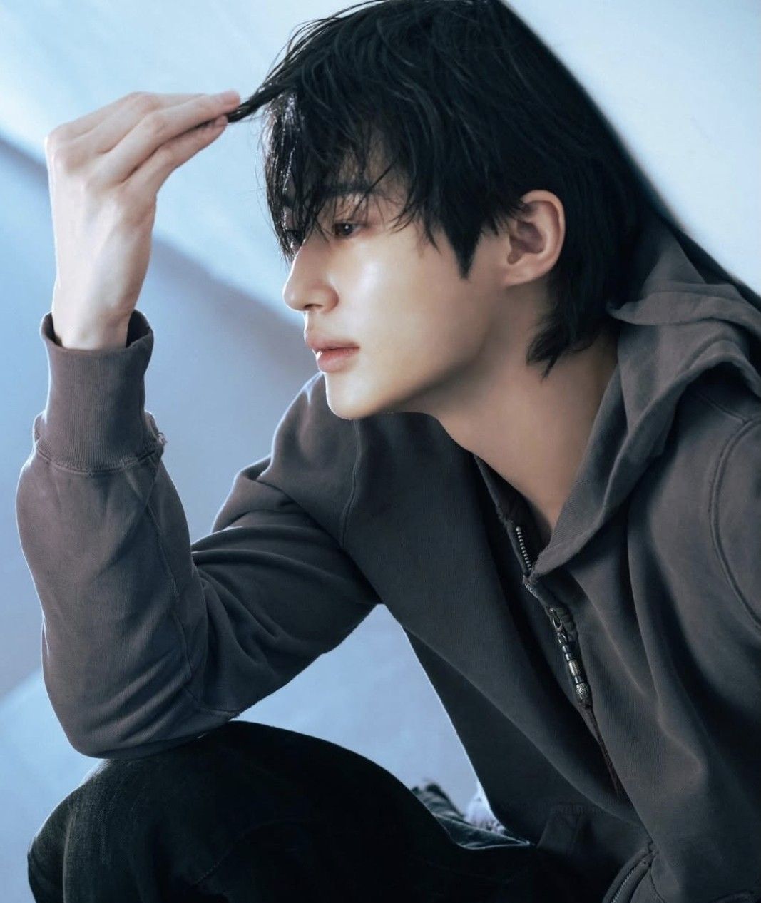 Behind-the-scenes cut of Byeon Wooseok