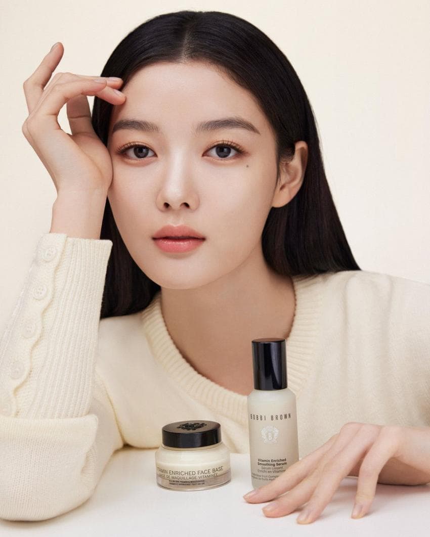 Behind-the-scenes cut of Kim Youjung