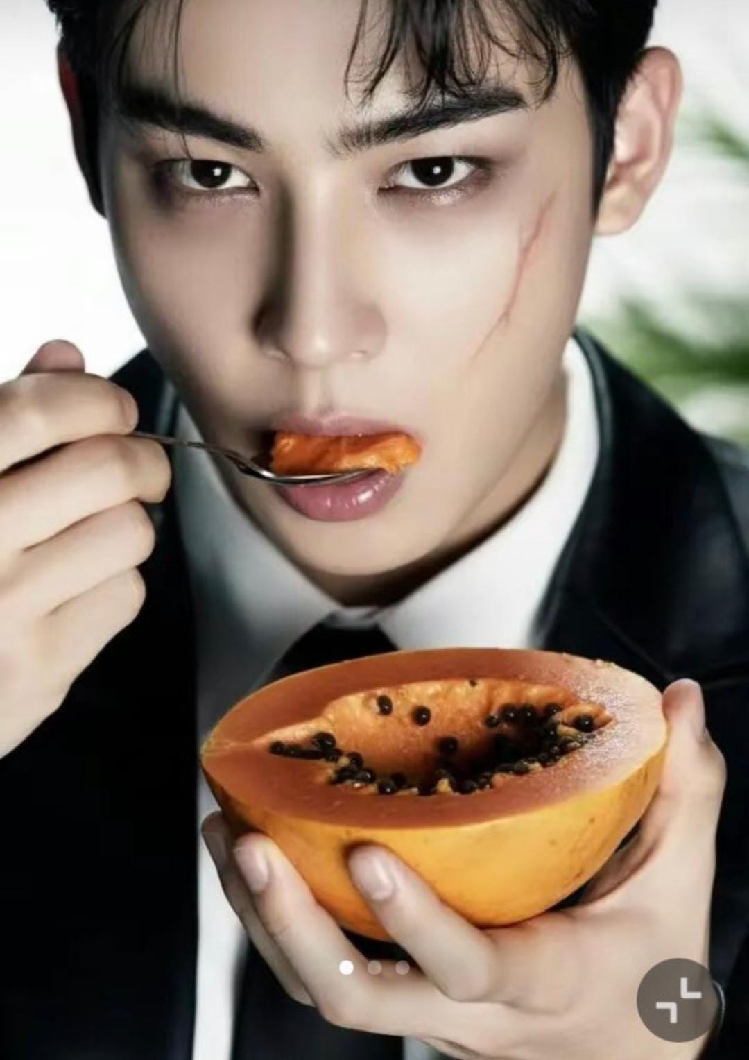 Foto terbaru dari Cha Eunwoo