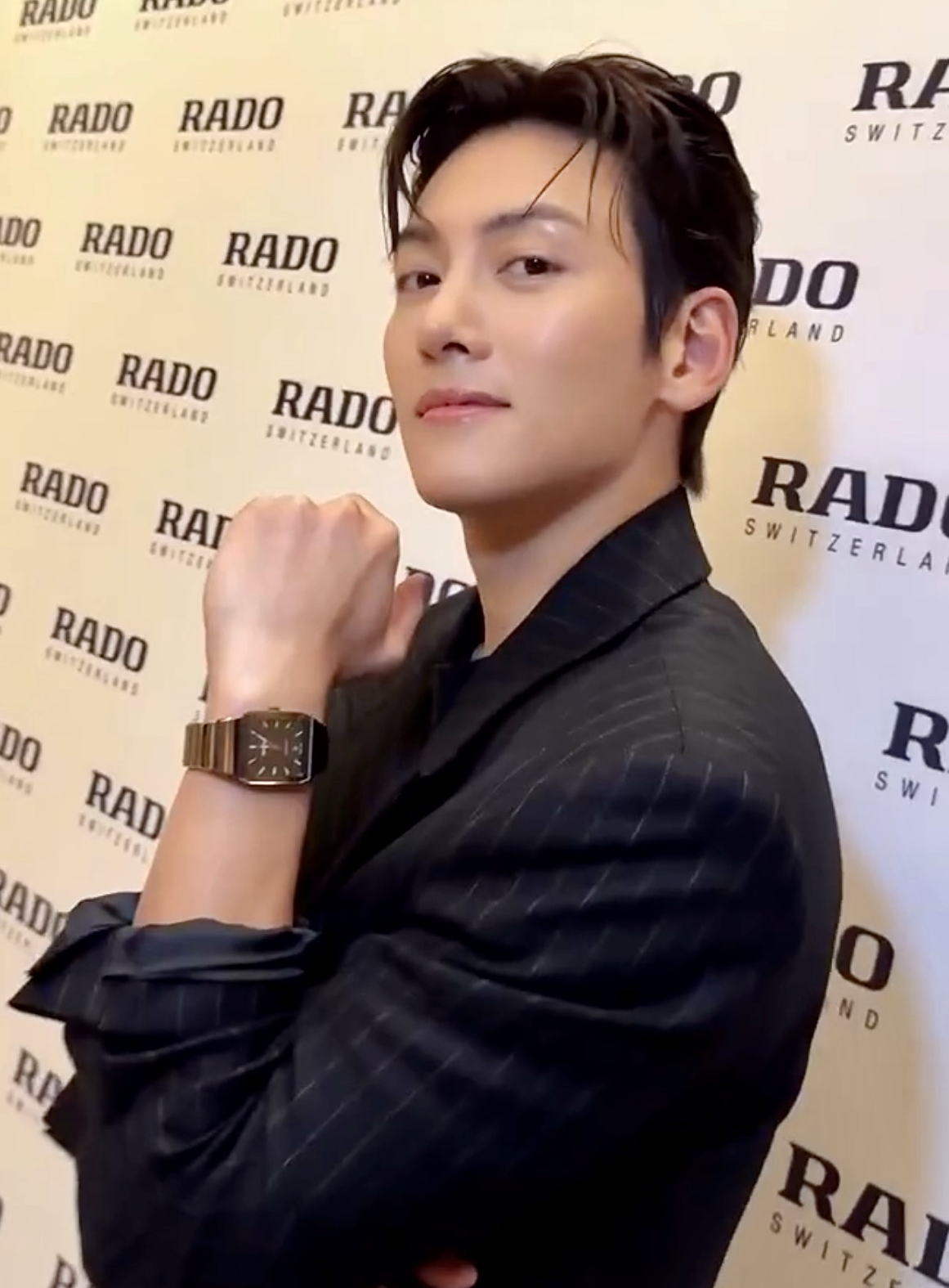 粉丝拍下的池昌旭瞬间