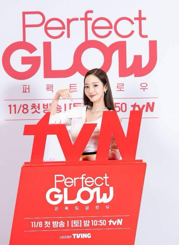 Behind-the-scenes cut of Park Minyoung