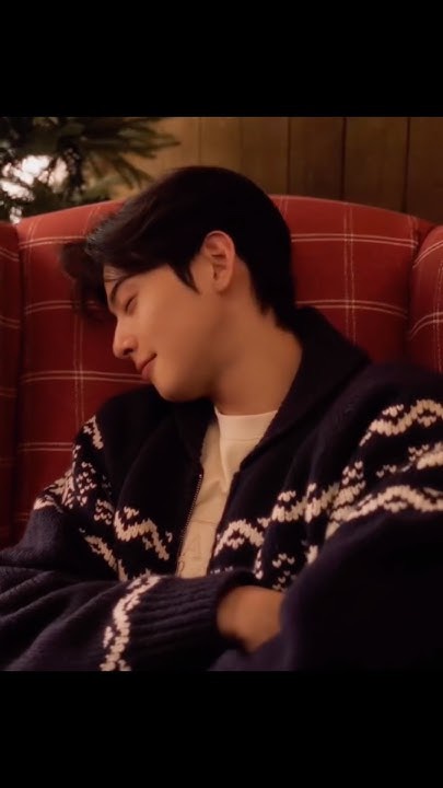 Foto terbaru dari Cha Eunwoo