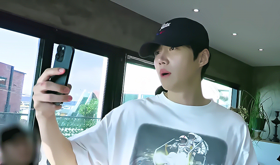 Foto terbaru dari Kim Seonho