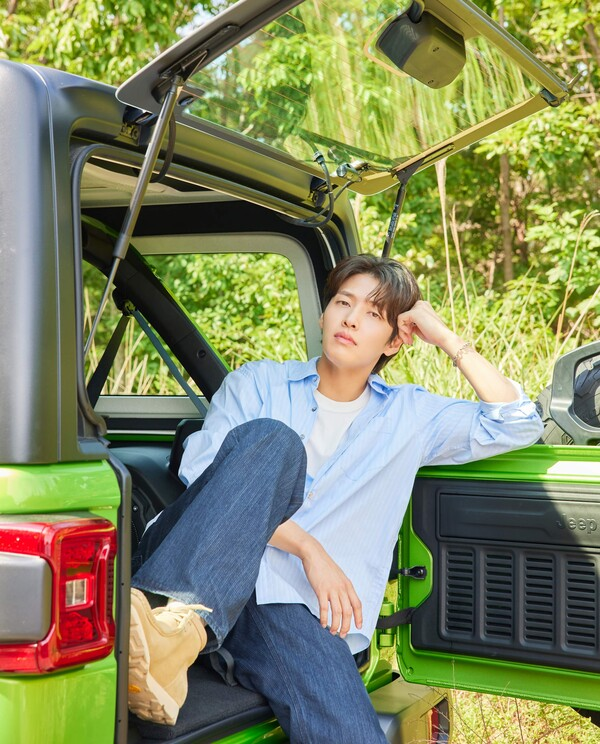 Recent activity shot of Kang Haneul