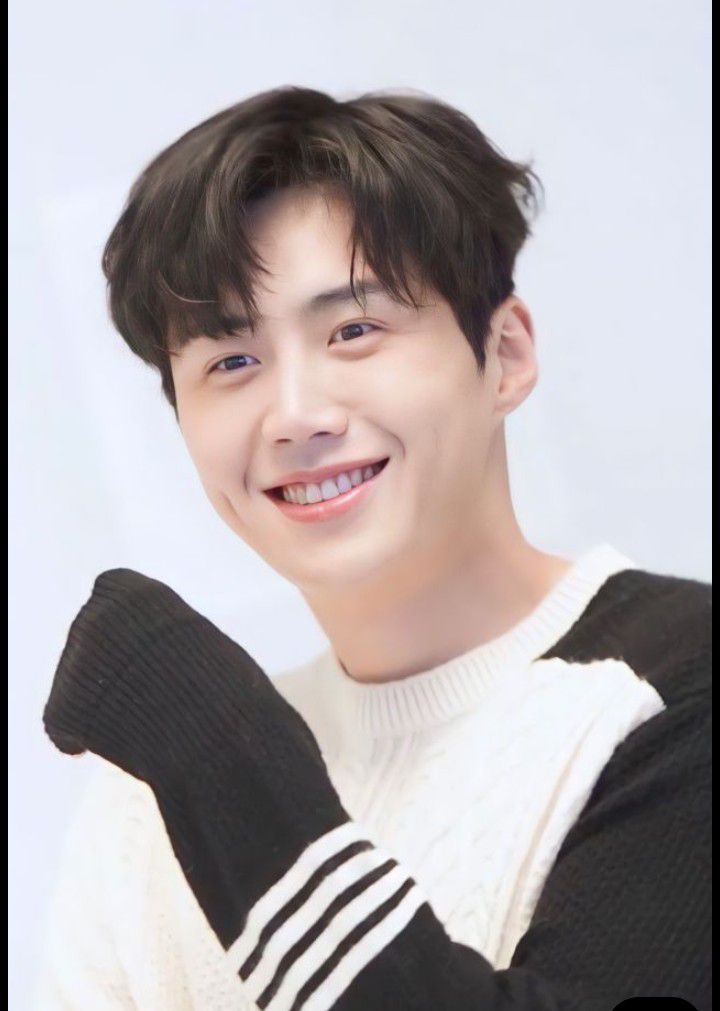 Latest photo of Kim Seonho