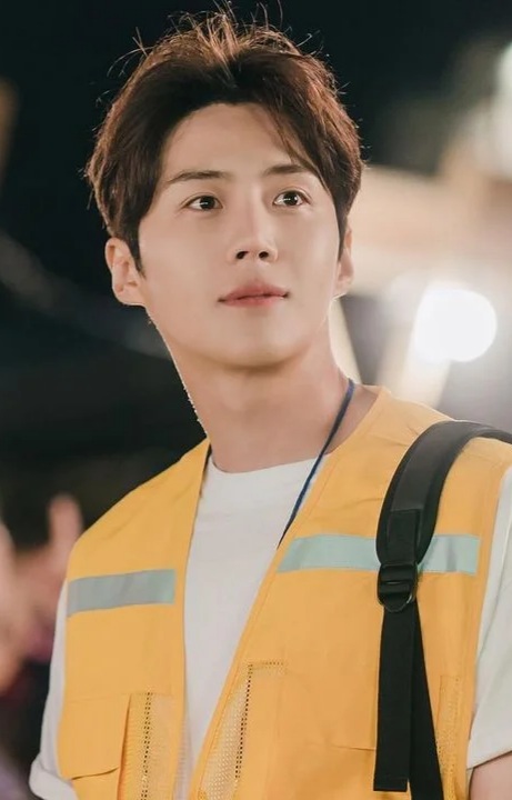 A moment captured by a fan of Kim Seonho