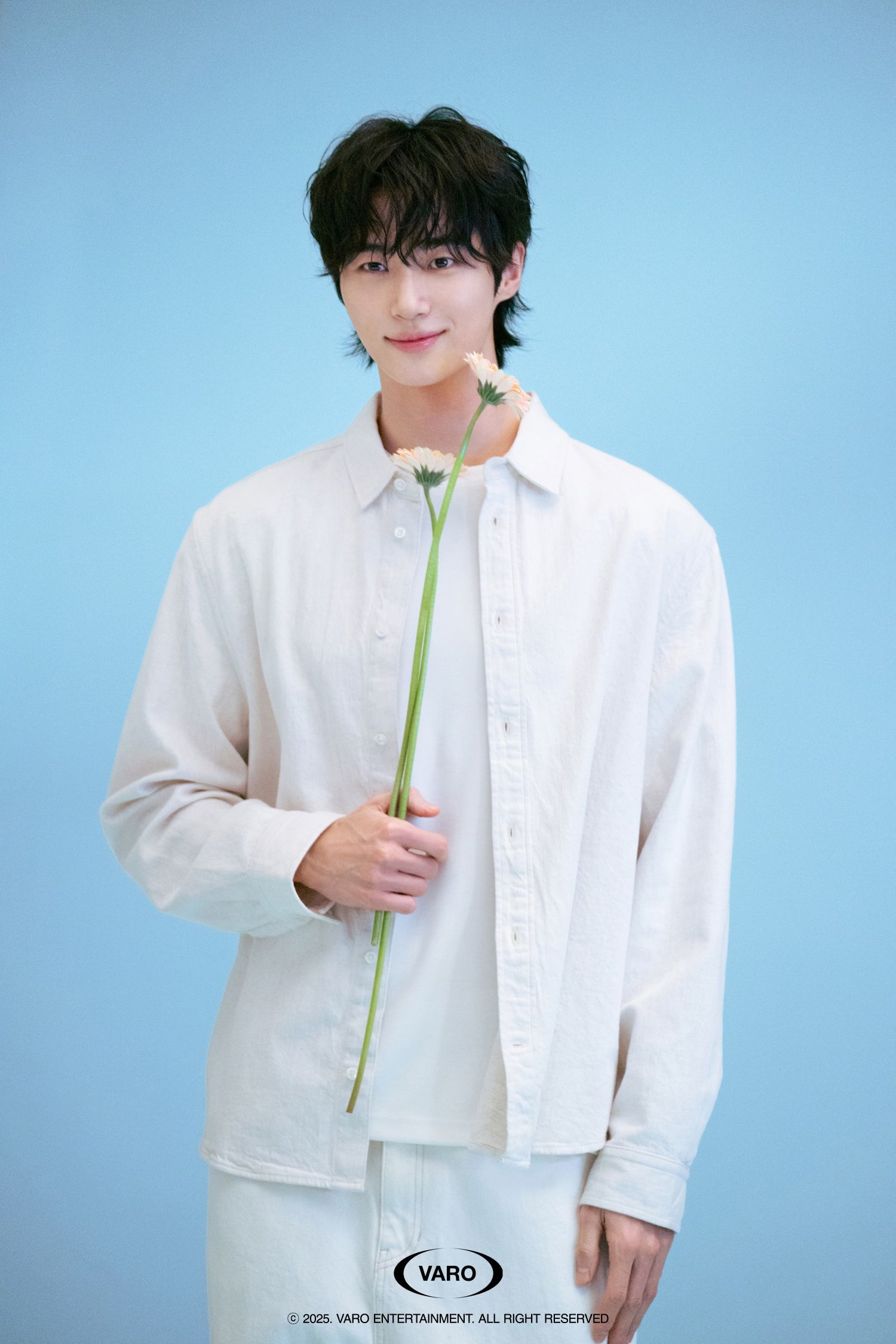 Behind-the-scenes cut of Byeon Wooseok