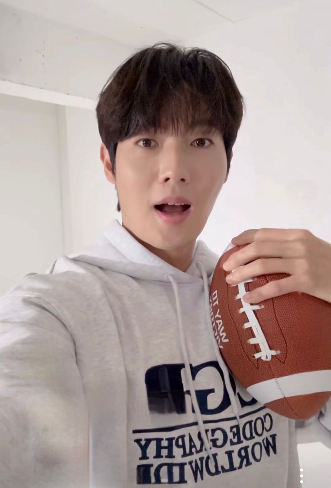 Latest photo of Son Taejin