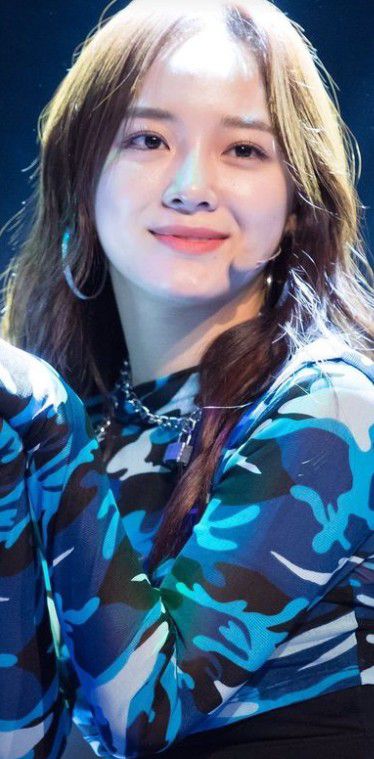 Emotional wallpaper shared by fans for Kim Sejeong
