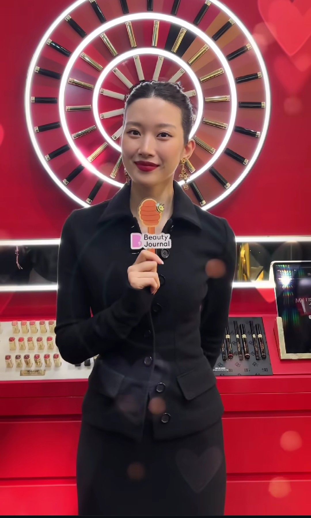 Emotional wallpaper shared by fans for Mun Kayoung