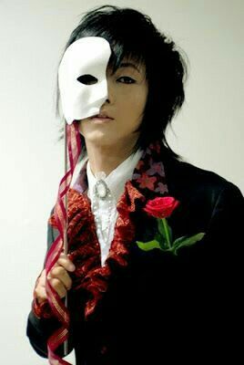 Behind-the-scenes cut of Lee Joongi