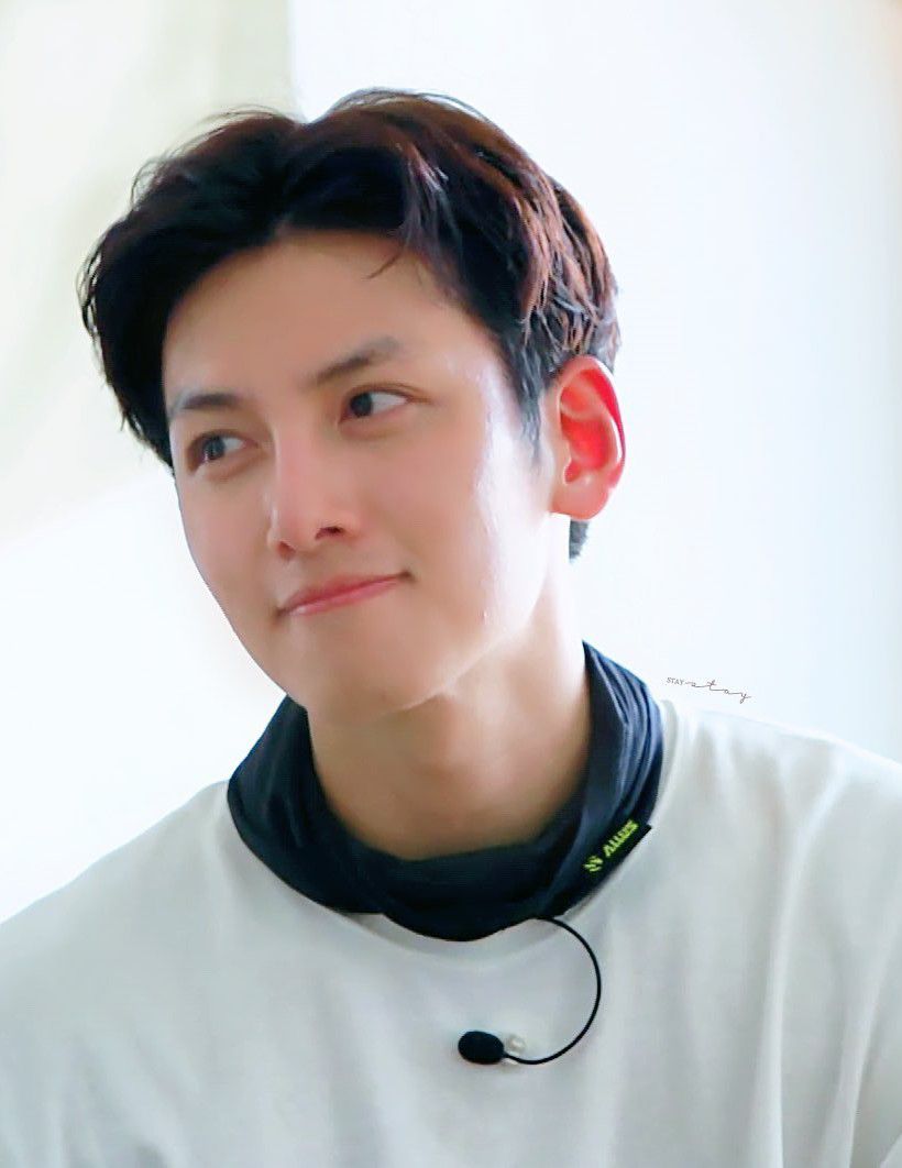 Behind-the-scenes cut of Ji Changwook