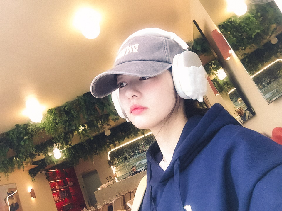 Behind-the-scenes cut of Jung Somin