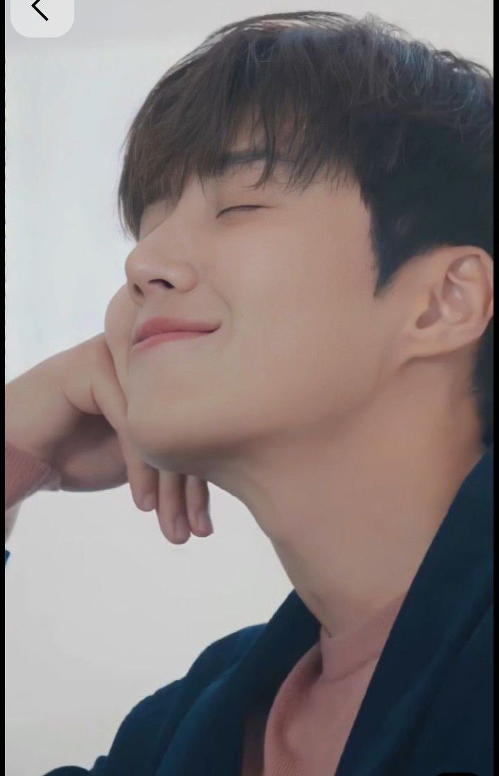 Foto terbaru dari Kim Seonho