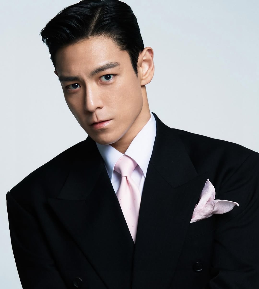 최승현 (T.O.P)의 최신 사진