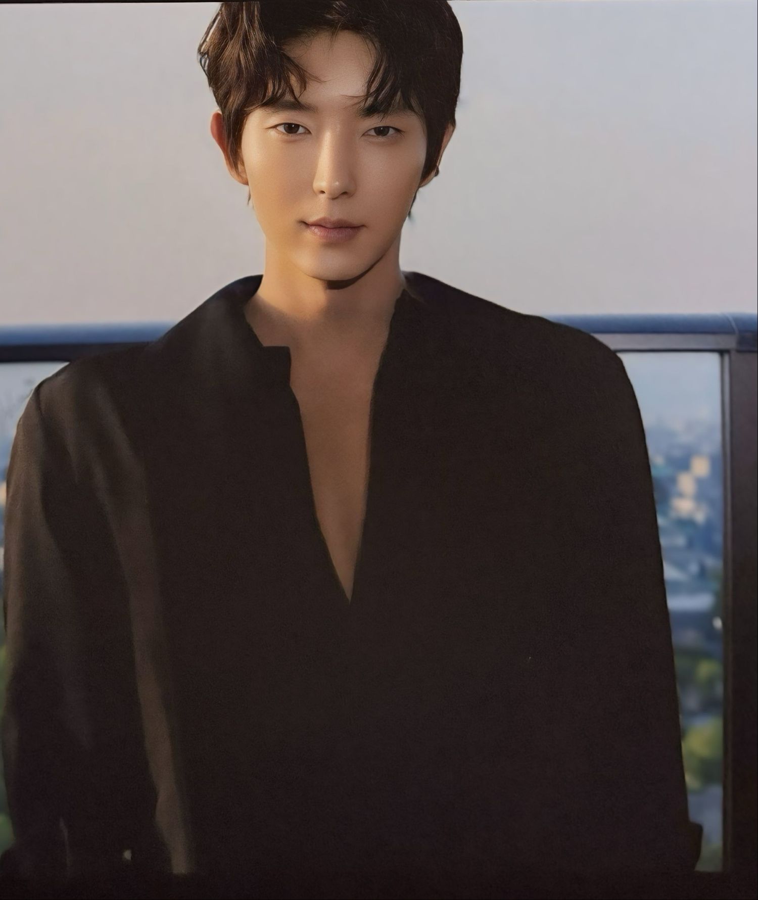 A moment captured by a fan of Lee Joongi