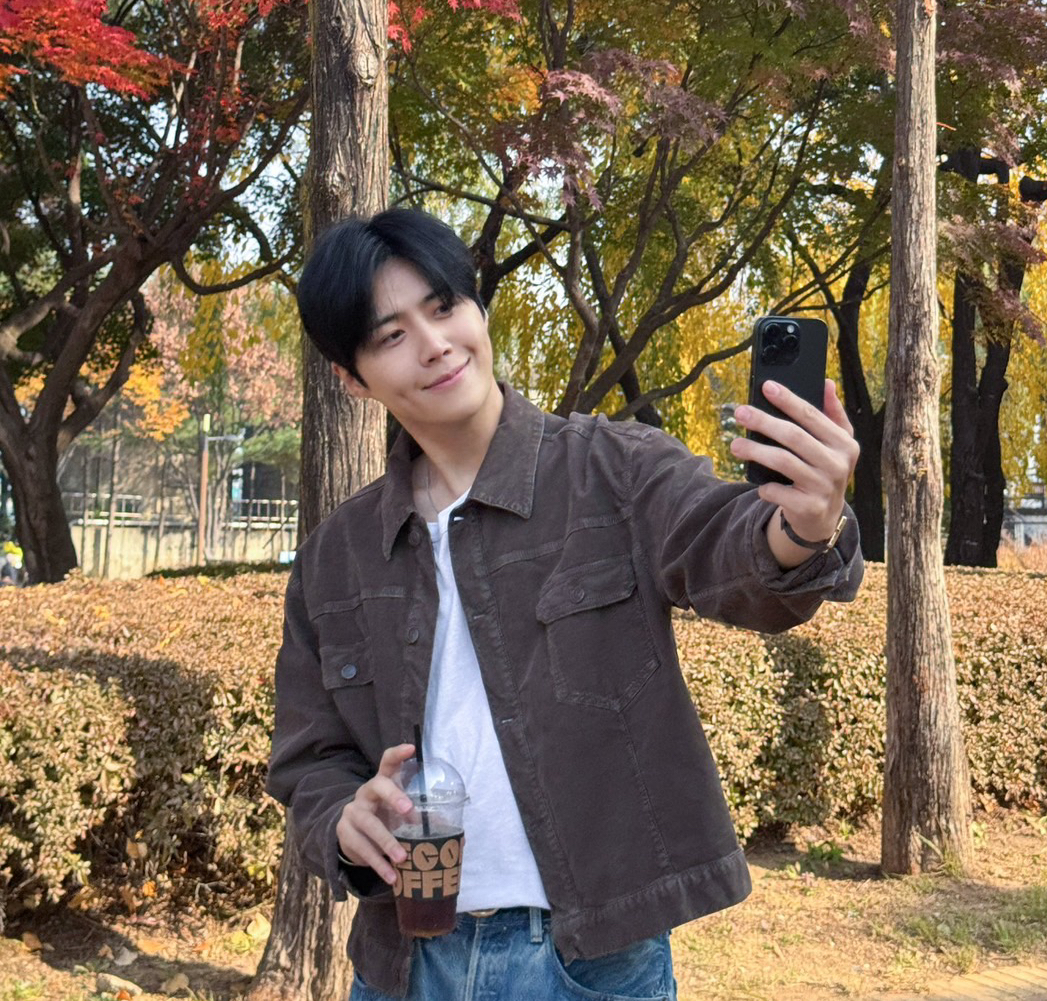 Foto kegiatan terbaru dari Kim Seonho