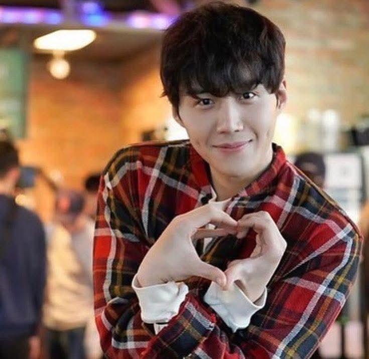Cuplikan di balik layar dari Kim Seonho