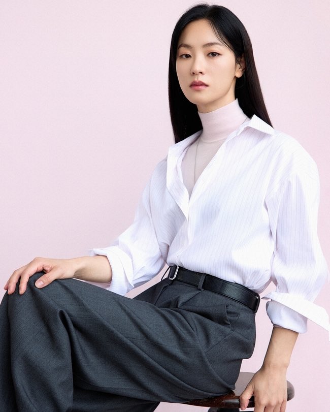 Recent activity shot of Jeon Yeobeen