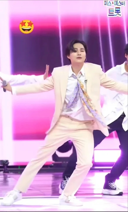 김희재 최근 활동샷