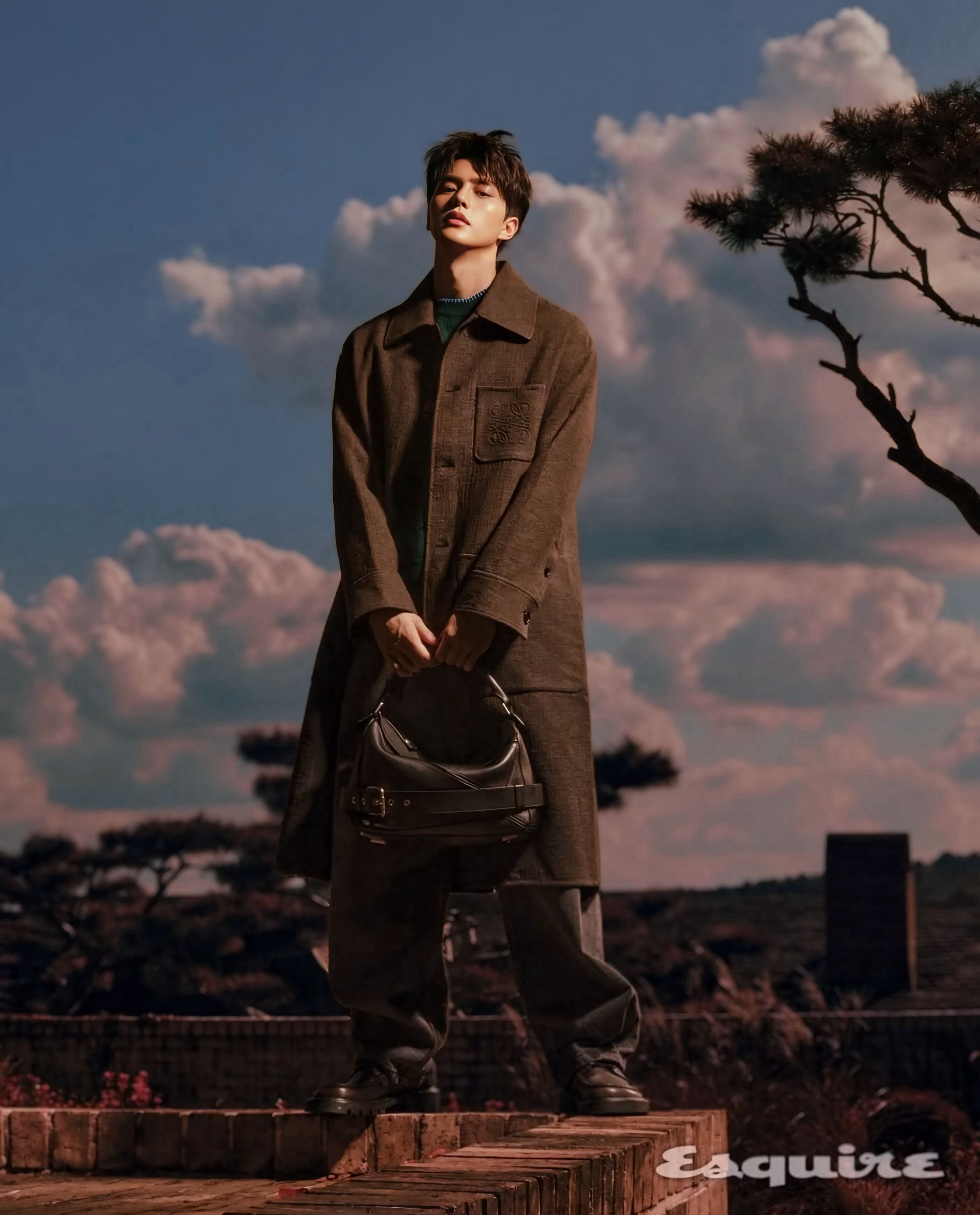 A moment captured by a fan of Song Kang