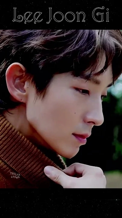 Emotional wallpaper shared by fans for Lee Joongi