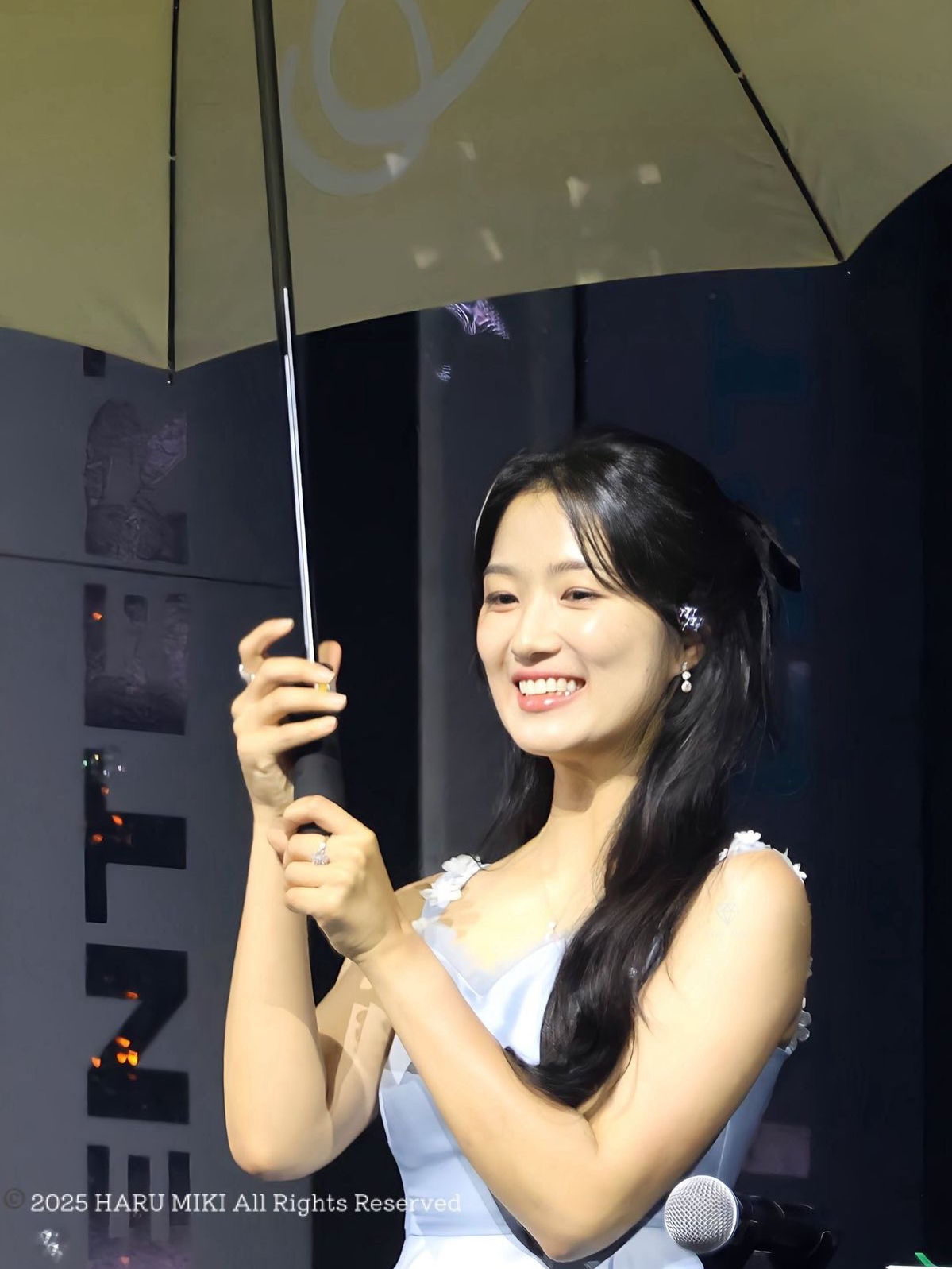 A moment captured by a fan of Kim Hyeyoon