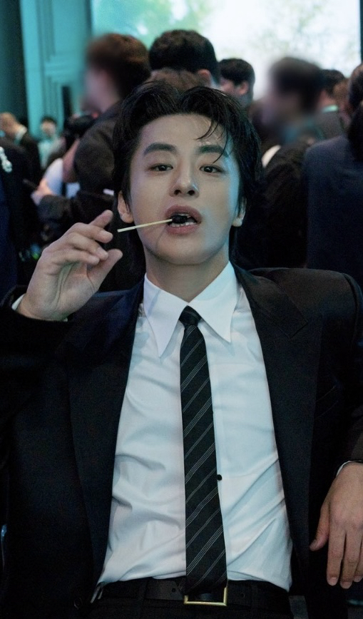 Recent activity shot of Koo Kyohwan