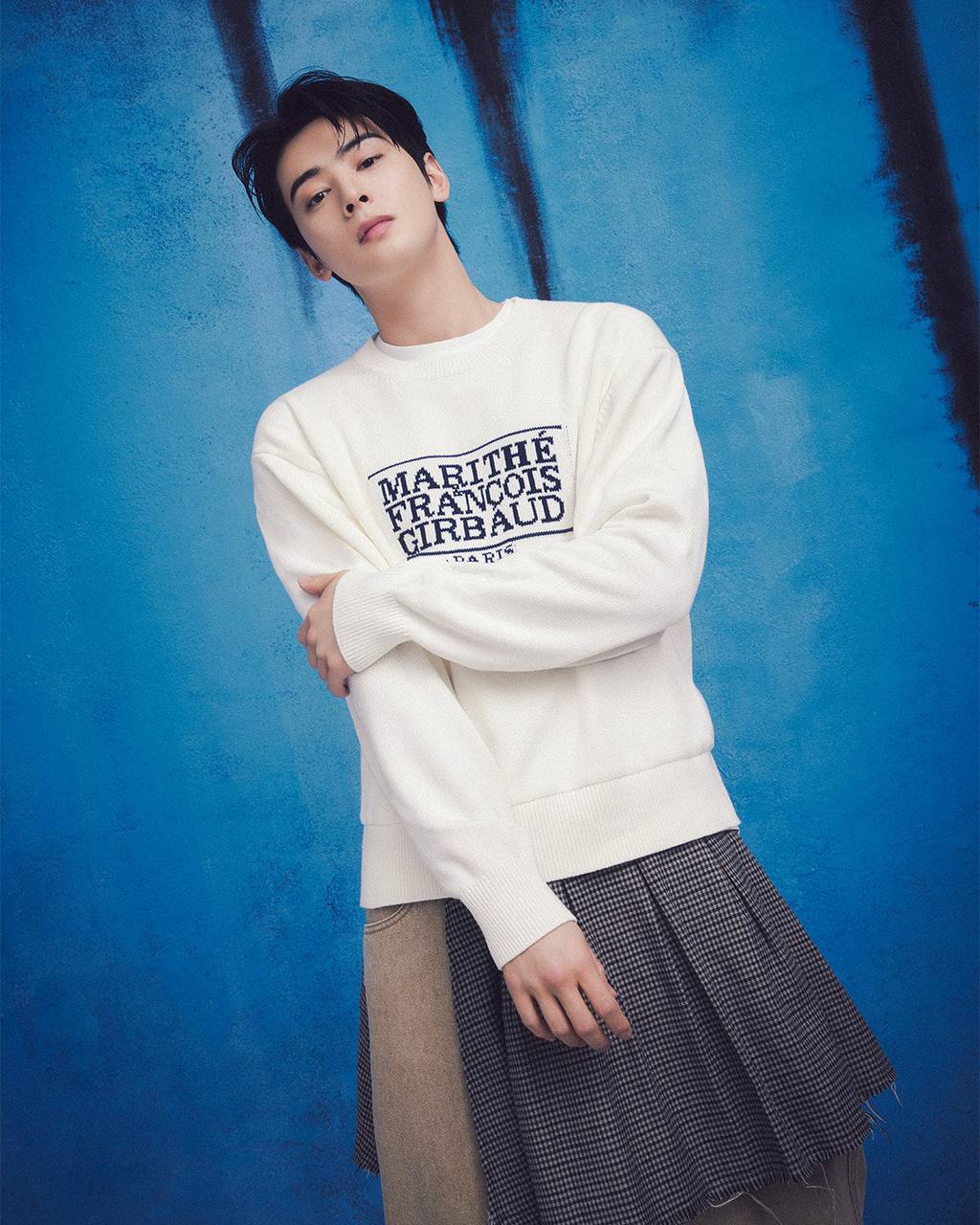 Behind-the-scenes cut of Cha Eunwoo
