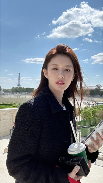 Behind-the-scenes cut of Go Younjung