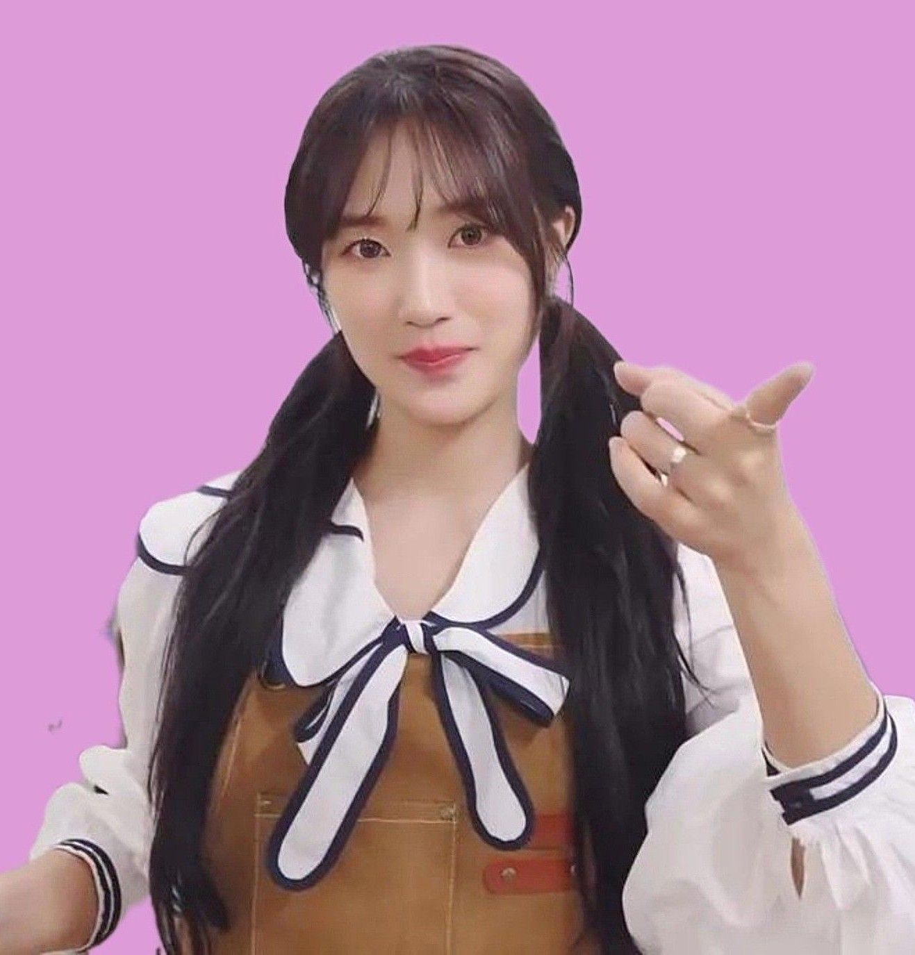 Foto kegiatan terbaru dari Kim Hyeyoon