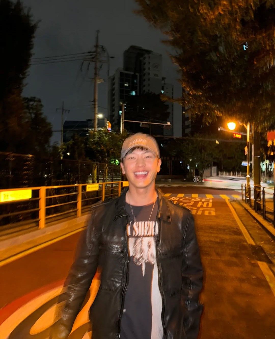 Recent activity shot of Yook Sungjae