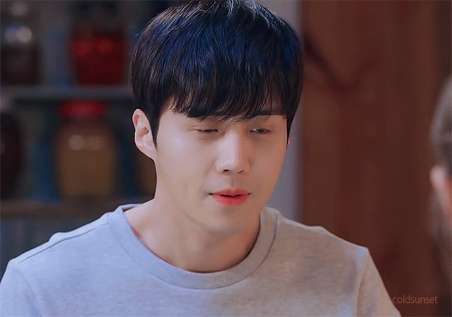 A moment captured by a fan of Kim Seonho