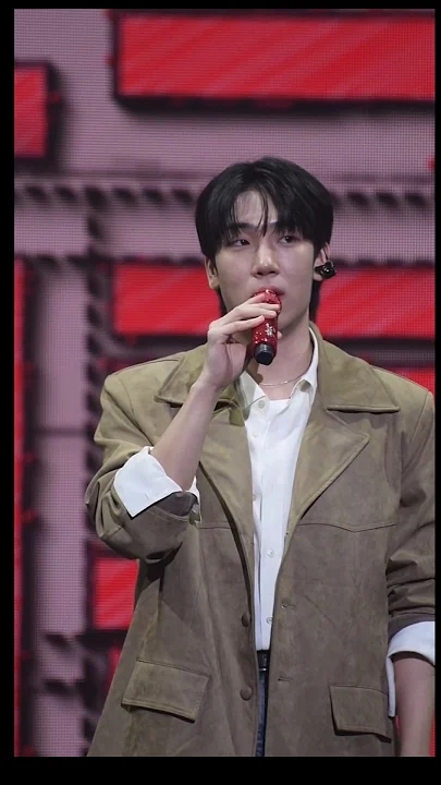 Today's popular wallpaper in Choi Sooho community