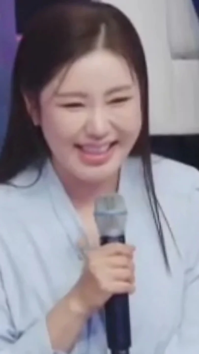 Cuplikan di balik layar dari Song Gain