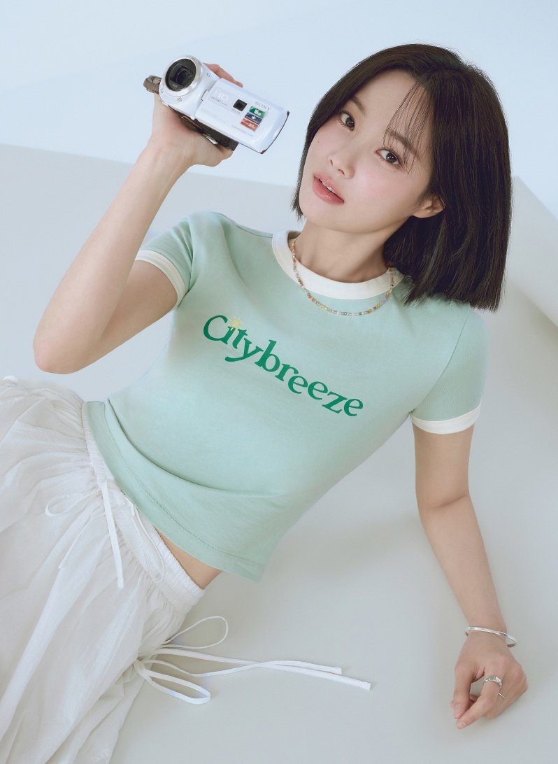 Recent activity shot of Yeonwoo
