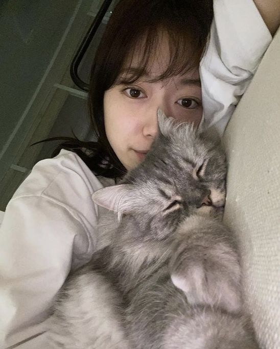 Recent activity shot of Park Shinhye