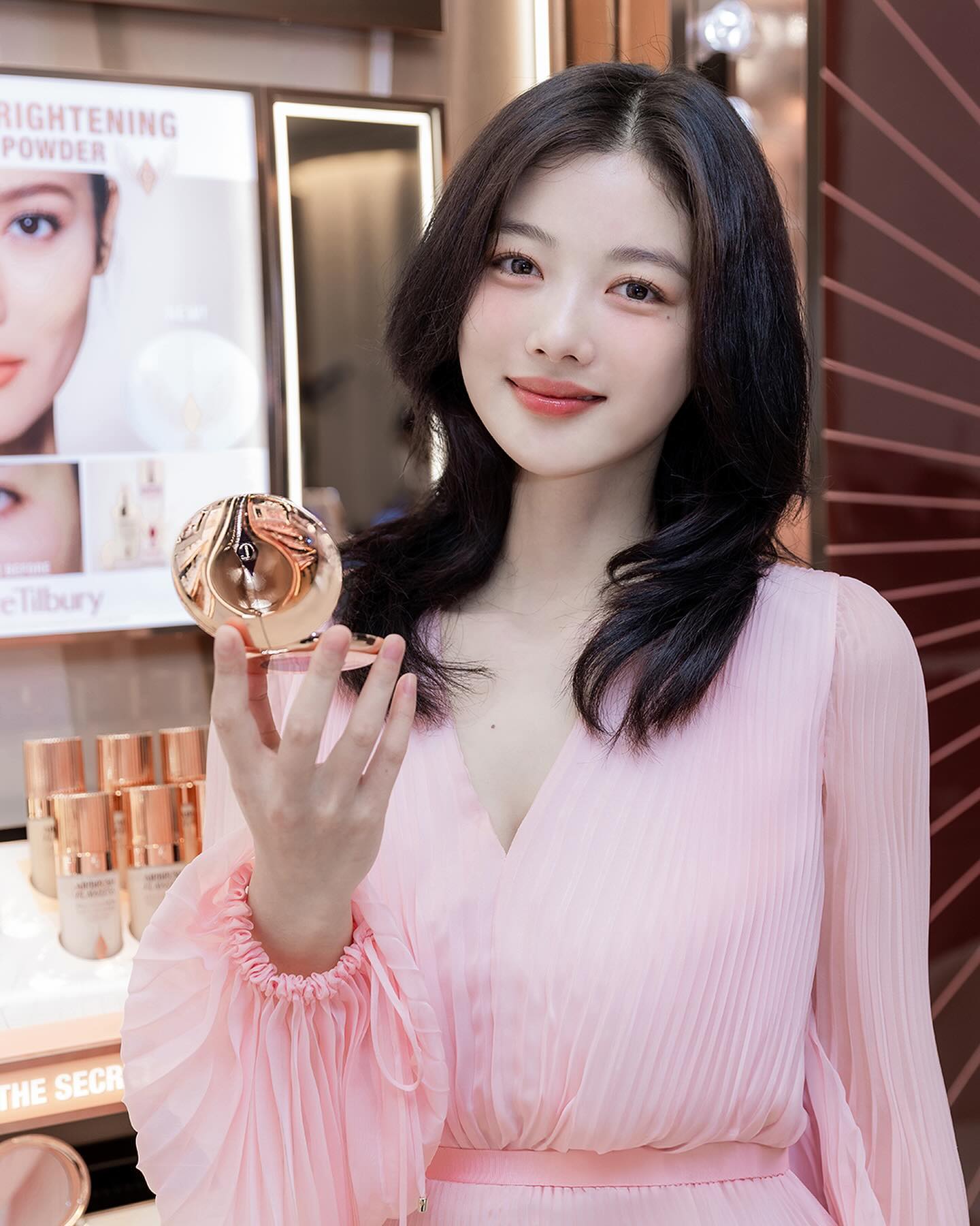 Recent activity shot of Kim Youjung
