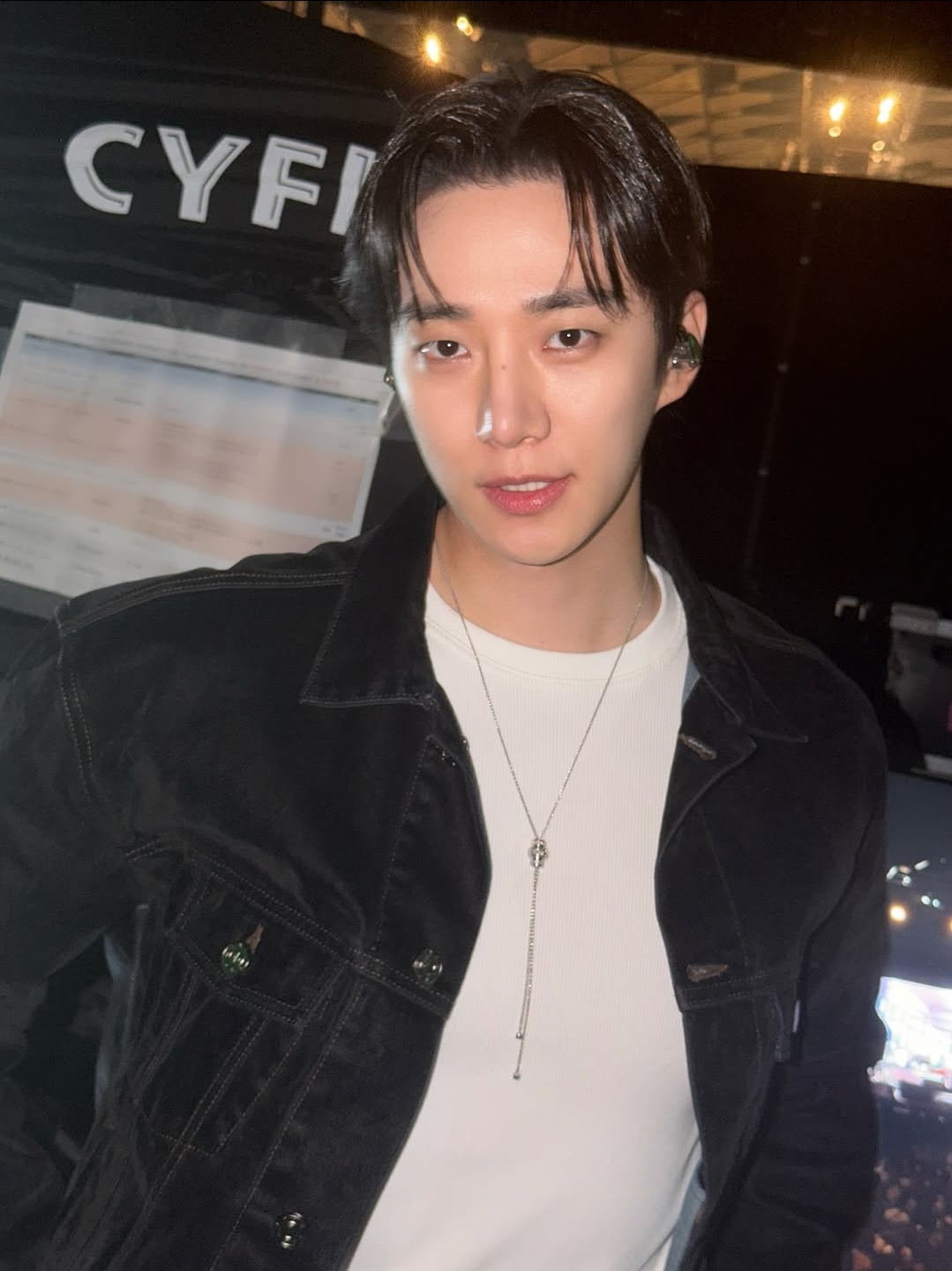 イ・ジュノのビハインドカット