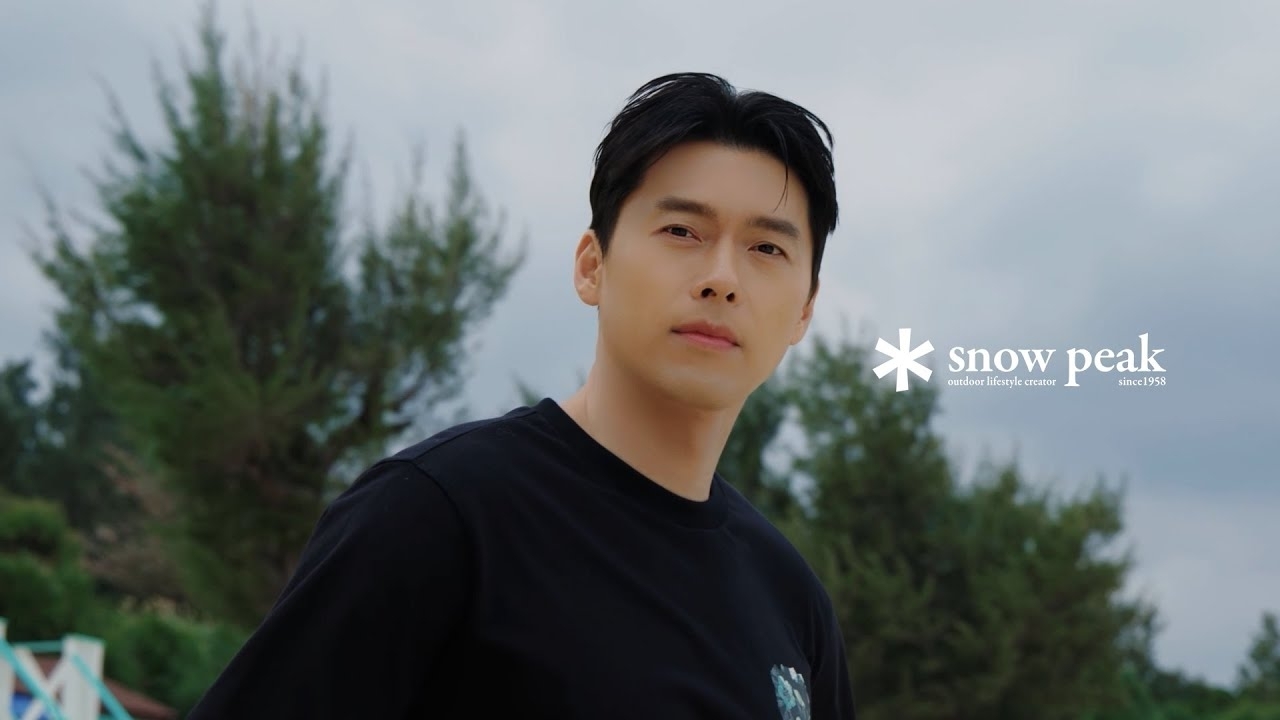 A moment captured by a fan of Hyun Bin